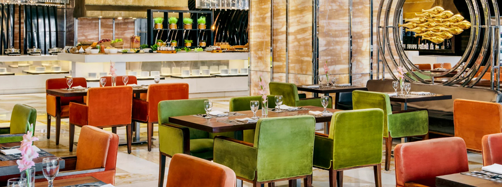 Al Bustan - Movenpick Hotel