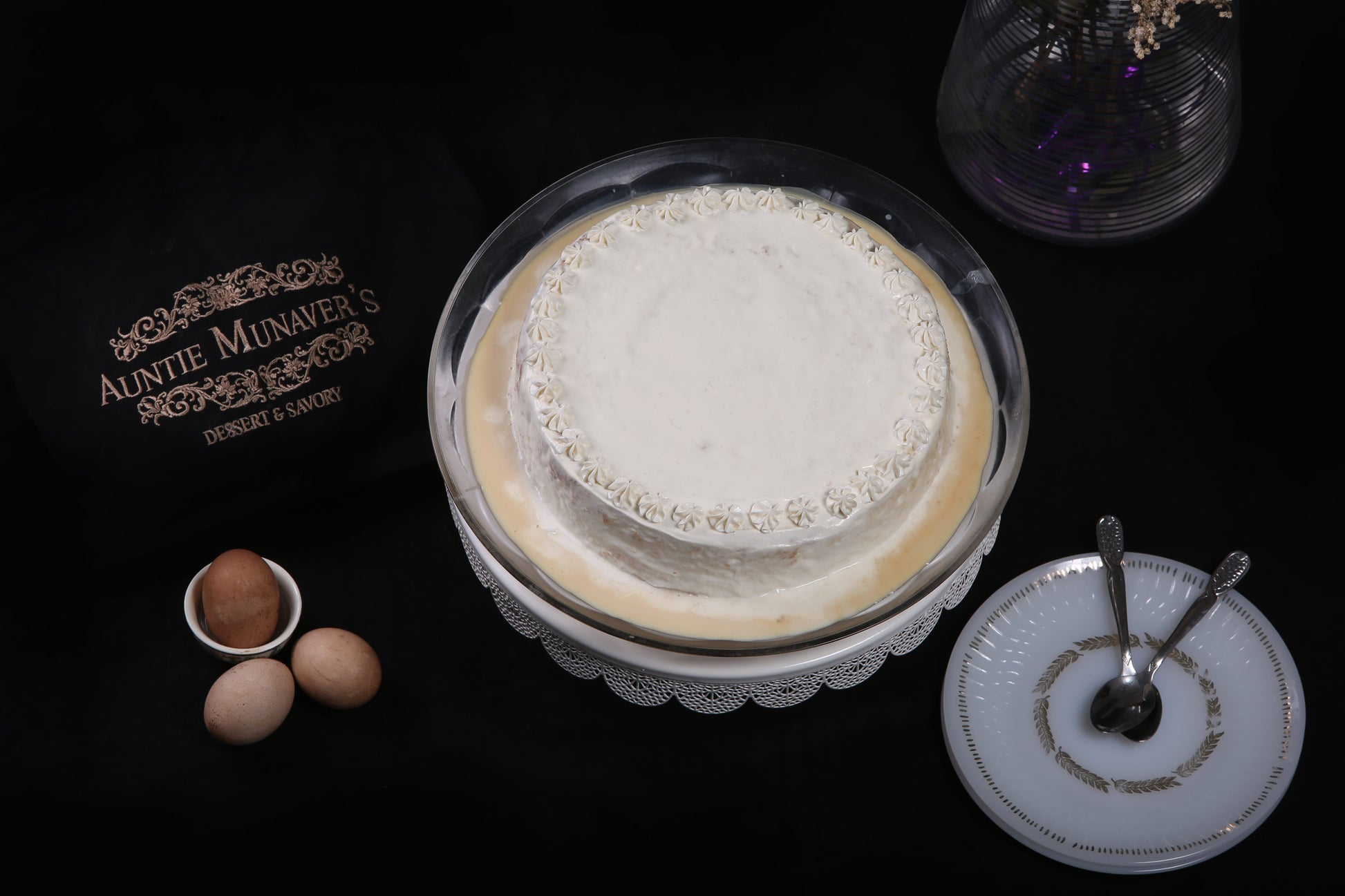 Auntie Munaver's Food & Dessert