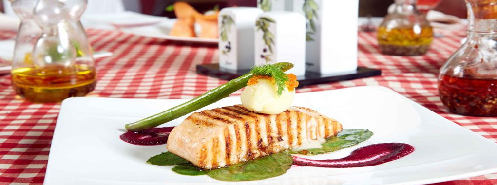 La Mamma Italian Restaurant -  Movenpick Hotel